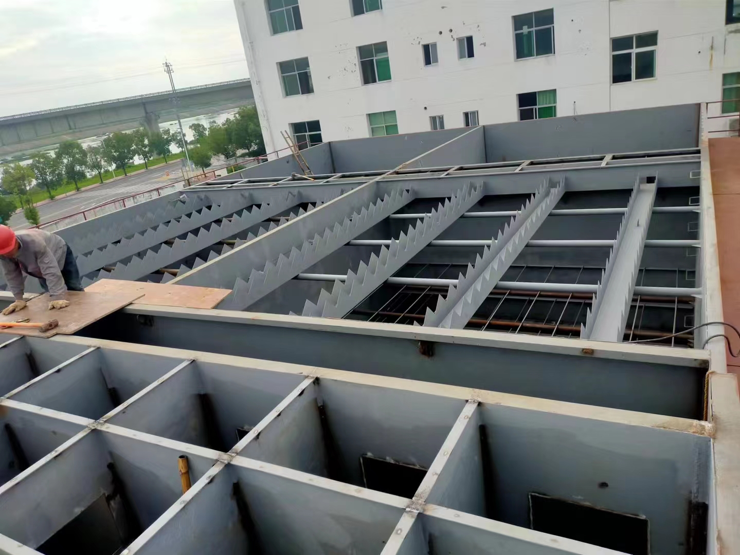 一體化凈水設(shè)備大概價(jià)格多少錢？