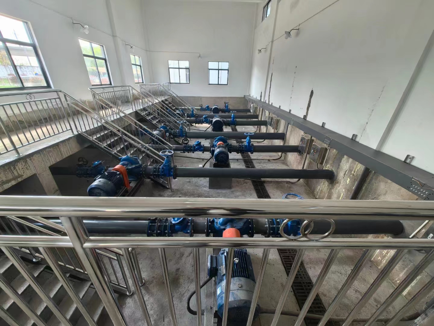 一體化凈水器青島樂中環(huán)保（設備使用現(xiàn)場）